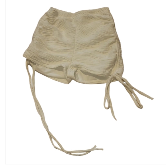 Shein Side ruched bow tie cream high waist booty shorts small - Picture 2 of 5
